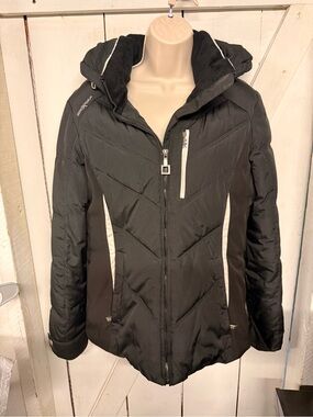 ZeroXposur Women's Black Insulated Ski Jacket with Hood